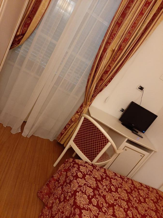 Hotel Vedute Fucecchio Buitenkant foto