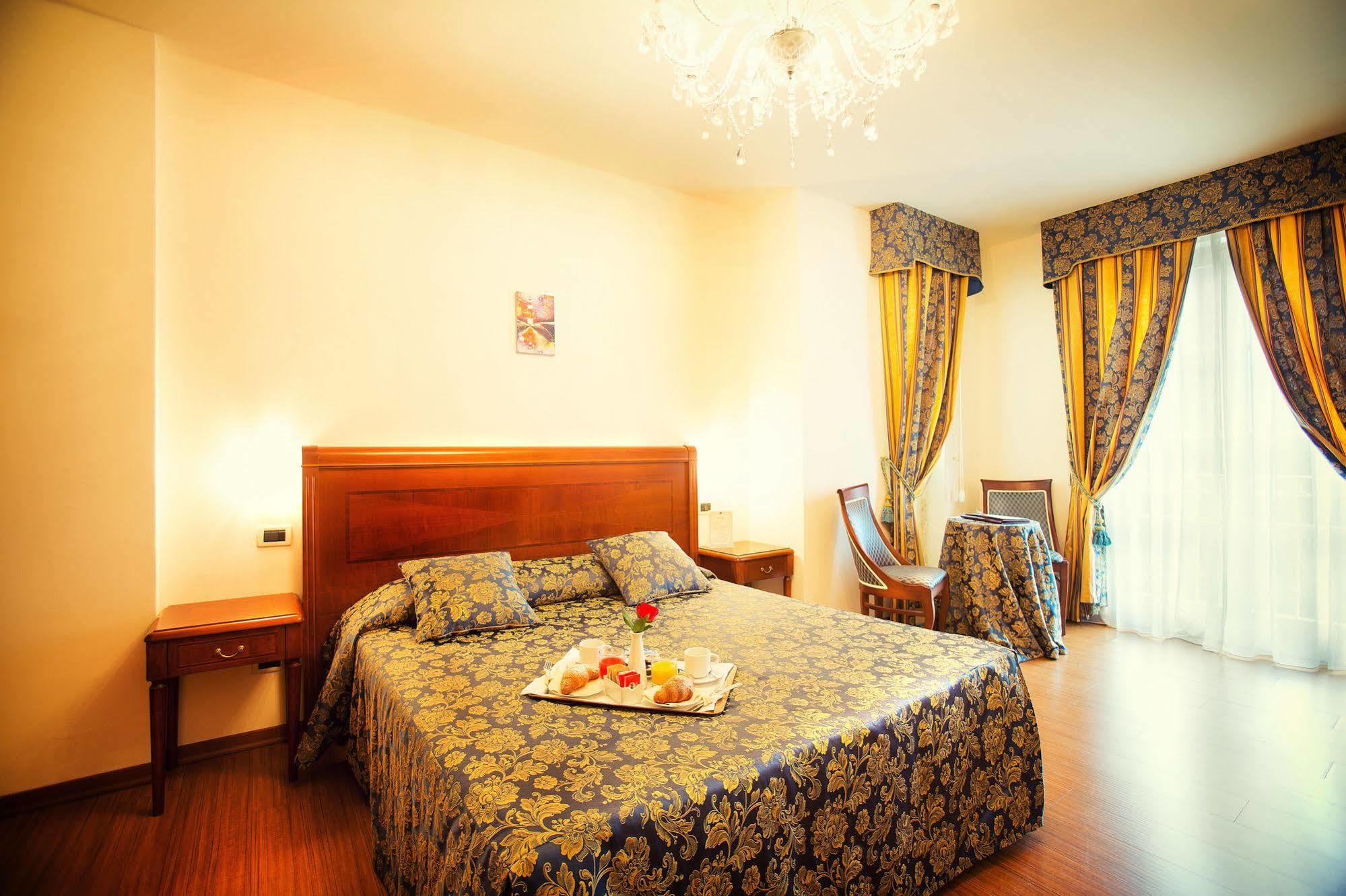 Hotel Vedute Fucecchio Buitenkant foto