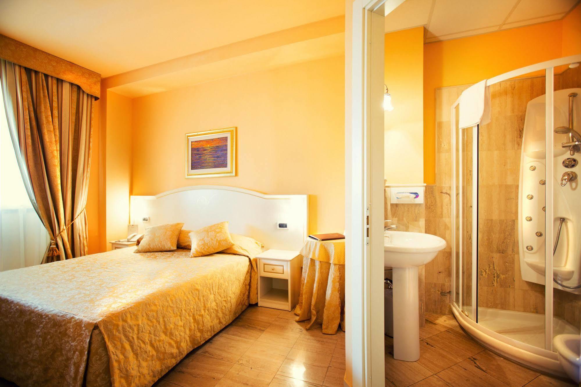 Hotel Vedute Fucecchio Buitenkant foto