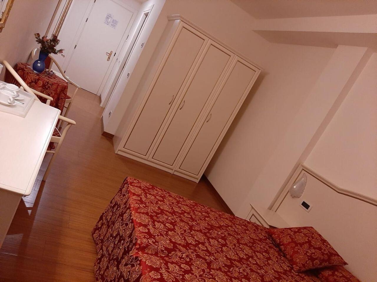 Hotel Vedute Fucecchio Buitenkant foto